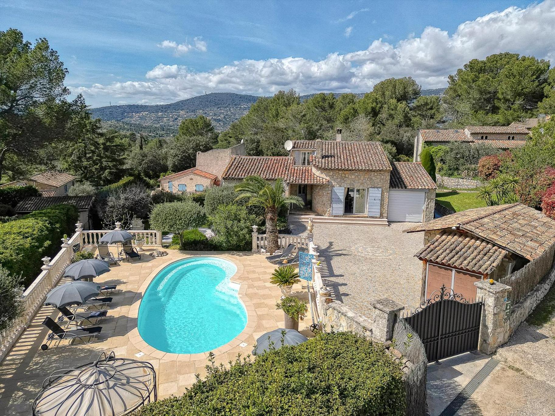 Gite Les Pins Climatise Piscine Chauffee Jardin Peymeinade Екстер'єр фото